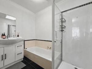 U2 Modern Clayton Retreat