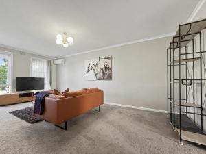 U2 Modern Clayton Retreat