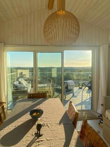 Seaside House With Pool Near Hällevikstrand