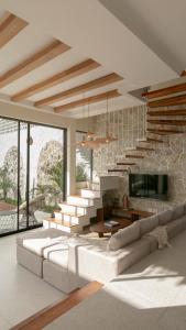 Casa Amani 3BR Mediterranean w Pool Near Seminyak