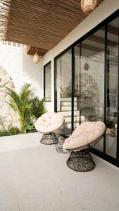 Casa Amani 3BR Mediterranean w Pool Near Seminyak