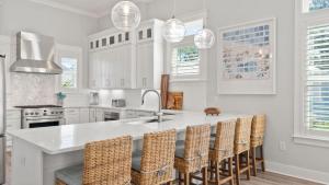 Gulf-View Retreat w Rooftop Deck Private Pool Villa Anesi by AvantStay