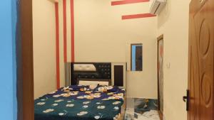 Radhika sadan gust house