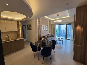 Highend Luxury 2BR Direct Burj Khalifa & Fountain Views
