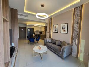 Highend Luxury 2BR Direct Burj Khalifa & Fountain Views