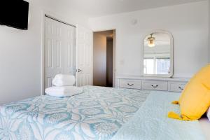 Paws and Relax- Pet-Friendly Coastal Retreat!