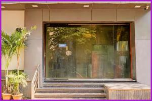 Golden Chakra Residency