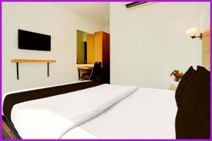 Golden Chakra Residency