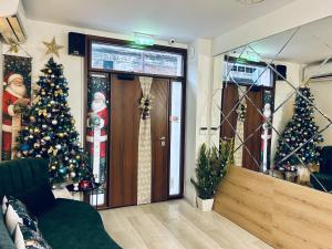 City Plaza Apartments & Rooms