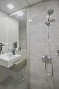 Modern and Spacious 3BR Home near Solaire & Okada