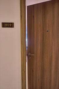 Coast Pasay Prime Residences with Netflix and Wifi