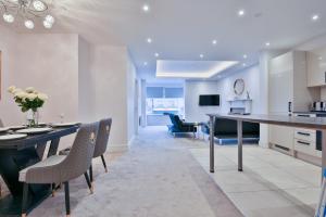 The Rumney Rest – Private Parking Flat