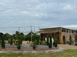 LeLaNa Farmstay Camping