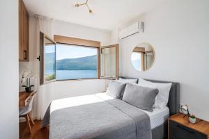 Sunny Bella Vista apartments