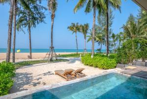 Devasom Beach Resort Villas - Beachfront Pool Villa