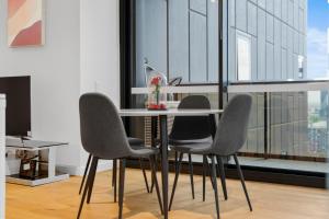 Walk to Crown Urban Residence 2B2B Pool&Gym