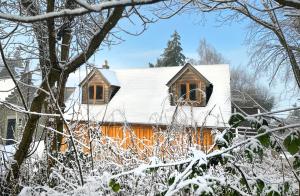 Edinburghs Winter Chalet