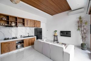 Quiet Master En-suite Bedroom 5 mins from Beach