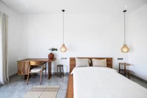 Quiet Master En-suite Bedroom 5 mins from Beach