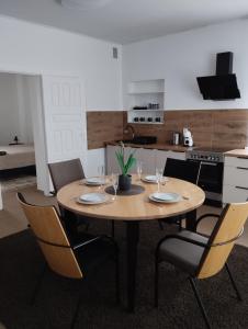 XXL apartamentai su nemokamu parkingu