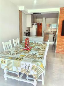 1 On York Apartment A6 - George