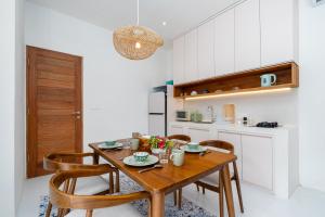 Modern Uluwatu Pool Villa with rooftop