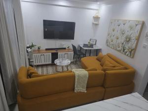 Jay Homes - Naivegas Apartments