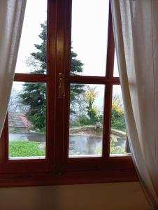 Golden Hearth Mountain Chalet