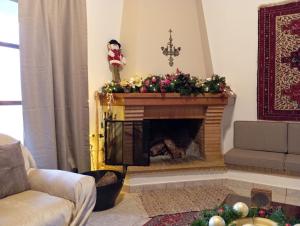 Golden Hearth Mountain Chalet