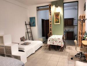 CasaRipa194 - Spacious Studio Apartment