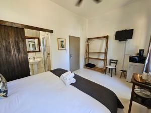 Karoo Retreat- Self Catering Villas and Guest House