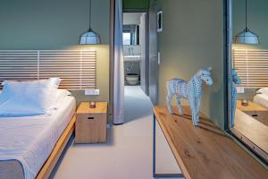 Marnos Luxury Villas