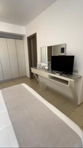 Lithos by Spyros & Flora