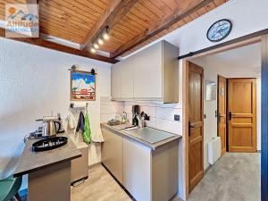 Appartement à Châtel avec balcon, parking et WIFI - FR-1-693-6