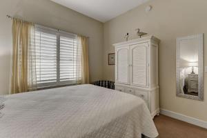 Ocean Park 409 condo