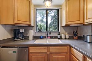 Amelia Landings 9F condo