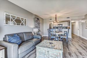 Ketch Courtyard 302 condo