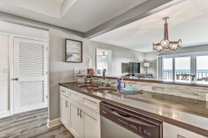 Ketch Courtyard 302 condo