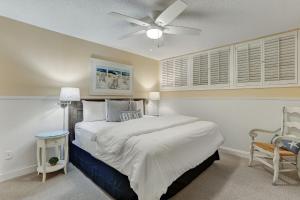 Vibrant Ocean View Getaway - Fernandina Beach