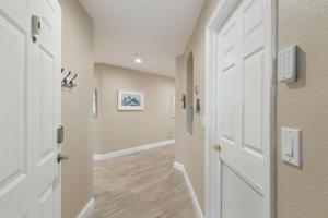 Spacious 3BR Condo by The Beach - Ocean Park - 106