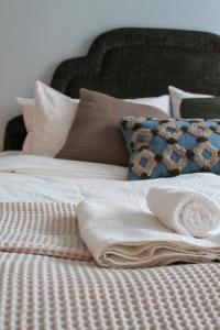 Cozy Scandinavian Apartment with Sauna & Free Parking