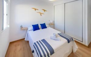 Amazing Apartment In Barbate With Wifi