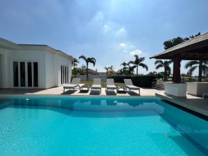 Sunset View Pool Villa 116 4BR 10 Persons