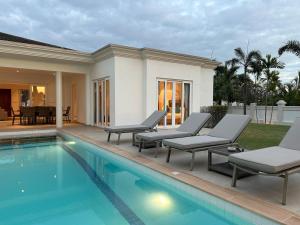 Sunset View Pool Villa 116 4BR 10 Persons