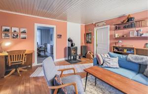 Awesome Home In Frändefors