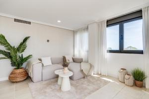 Sea View & Mountain View Apartment with Private Jacuzzi - Sunset Golf, Estepona