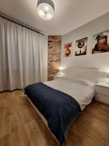 T&M Apartments FVAT Invoice