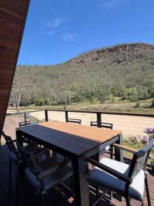 Ashwood AFrame - Secluded Riverfront Luxe