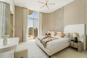 VayK - Contemporary One Bedroom Apartment in JVC