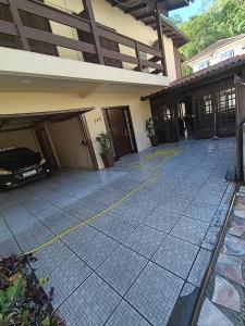 Casa com piscina ano novo